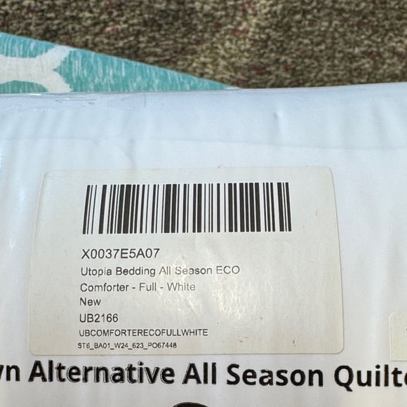 White Comforter - Down Alternative All Season Quilted - Picture 2 of 6